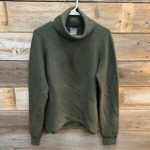 Kuhl Forest Green Turtleneck Sweater